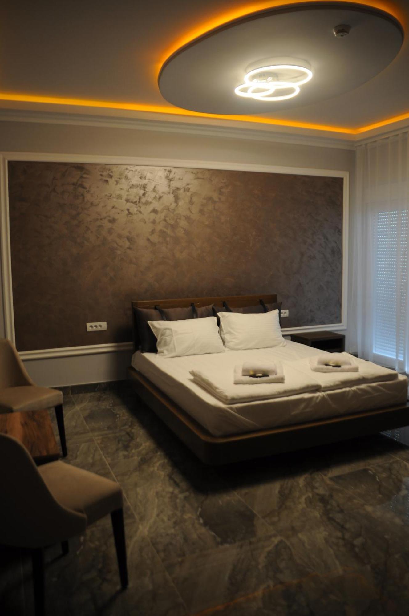 Sobe Sova Kikinda Hotel Екстериор снимка
